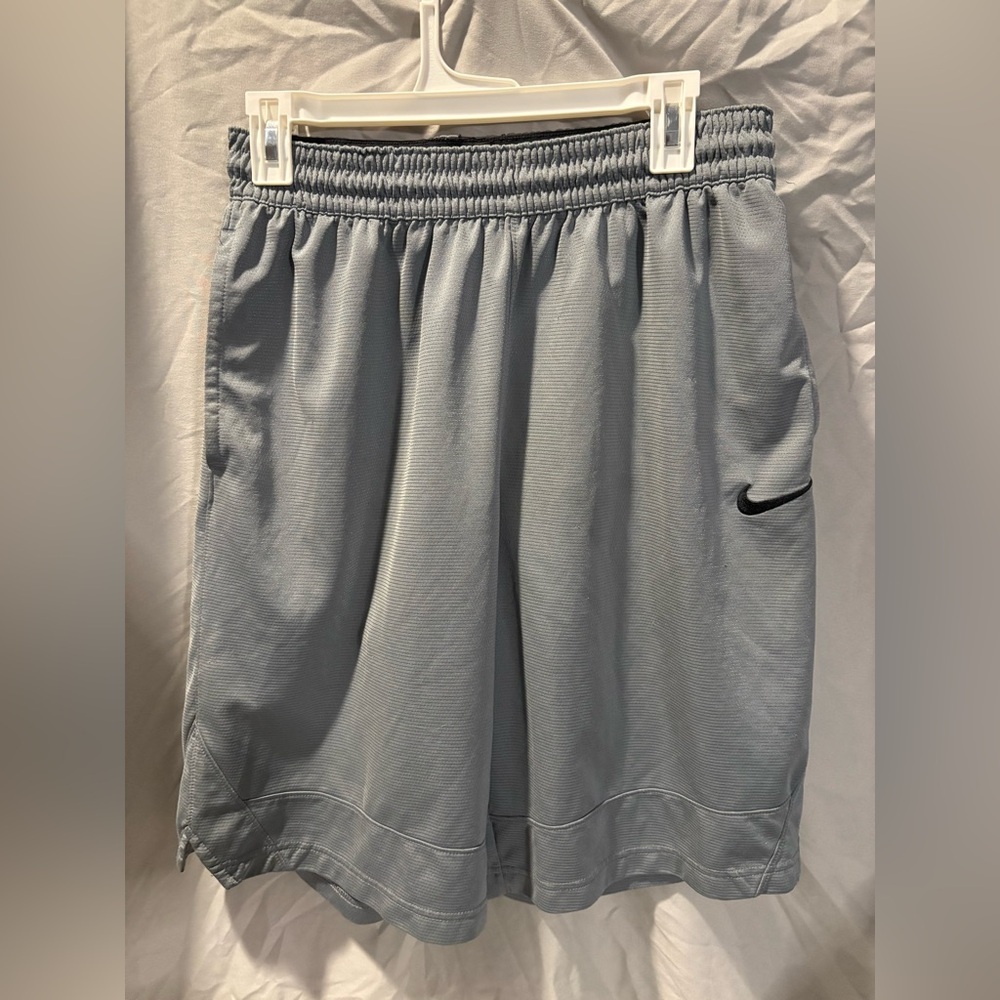Nike Men's Athletic Shorts in Light Gray